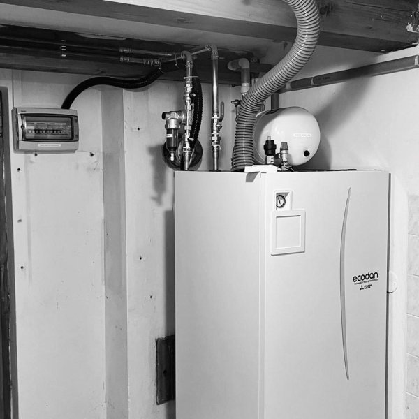Instalace tepelného čerpadla pro rodinný dům 190 m2 (14,0 kW)