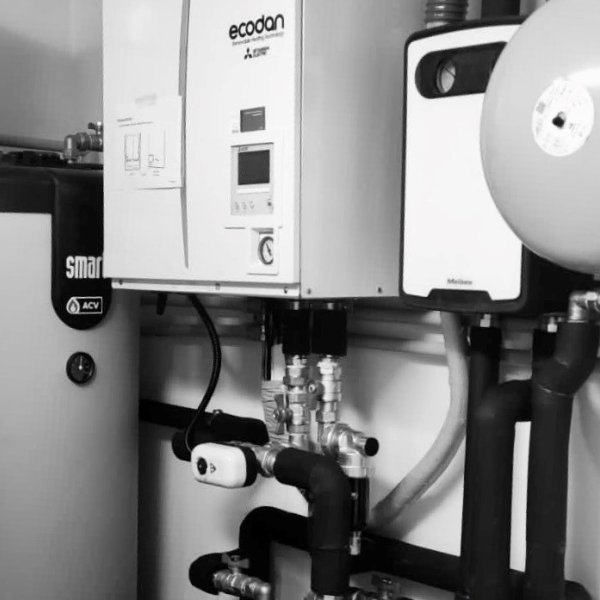 Instalace tepelného čerpadla pro rodinný dům 260 m2 (12,0 kW)