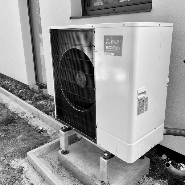 Instalace tepelného čerpadla pro rodinný dům 220 m2 (10,0 kW)