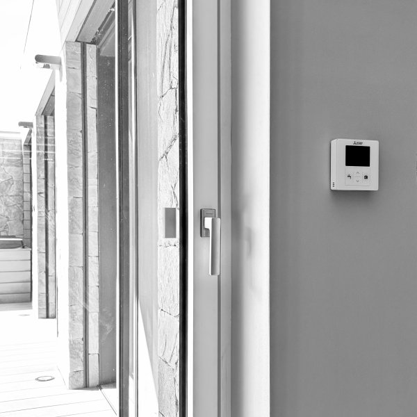 Power Inverter 8,0 kW │ Pro rodinný dům 120 m² - Chrudim