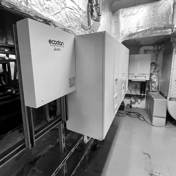 Větší rodinný dům 540 m² - Brno │ Tepelné čerpadlo 3x 14,0 kW
