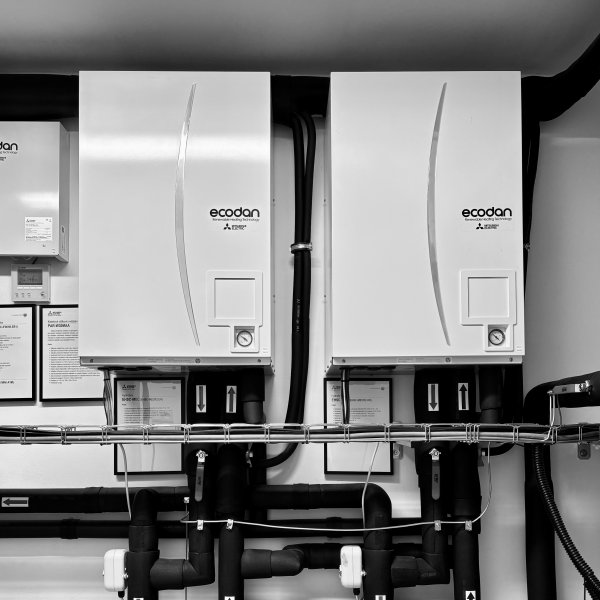 Větší objekt 820 m² - Praha │ Tepelné čerpadlo 2x 14,0 kW