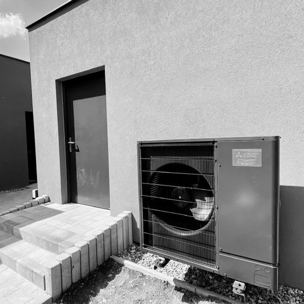 Instalace tepelného čerpadla pro rodinný dům 250 m2 (12,0 kW)